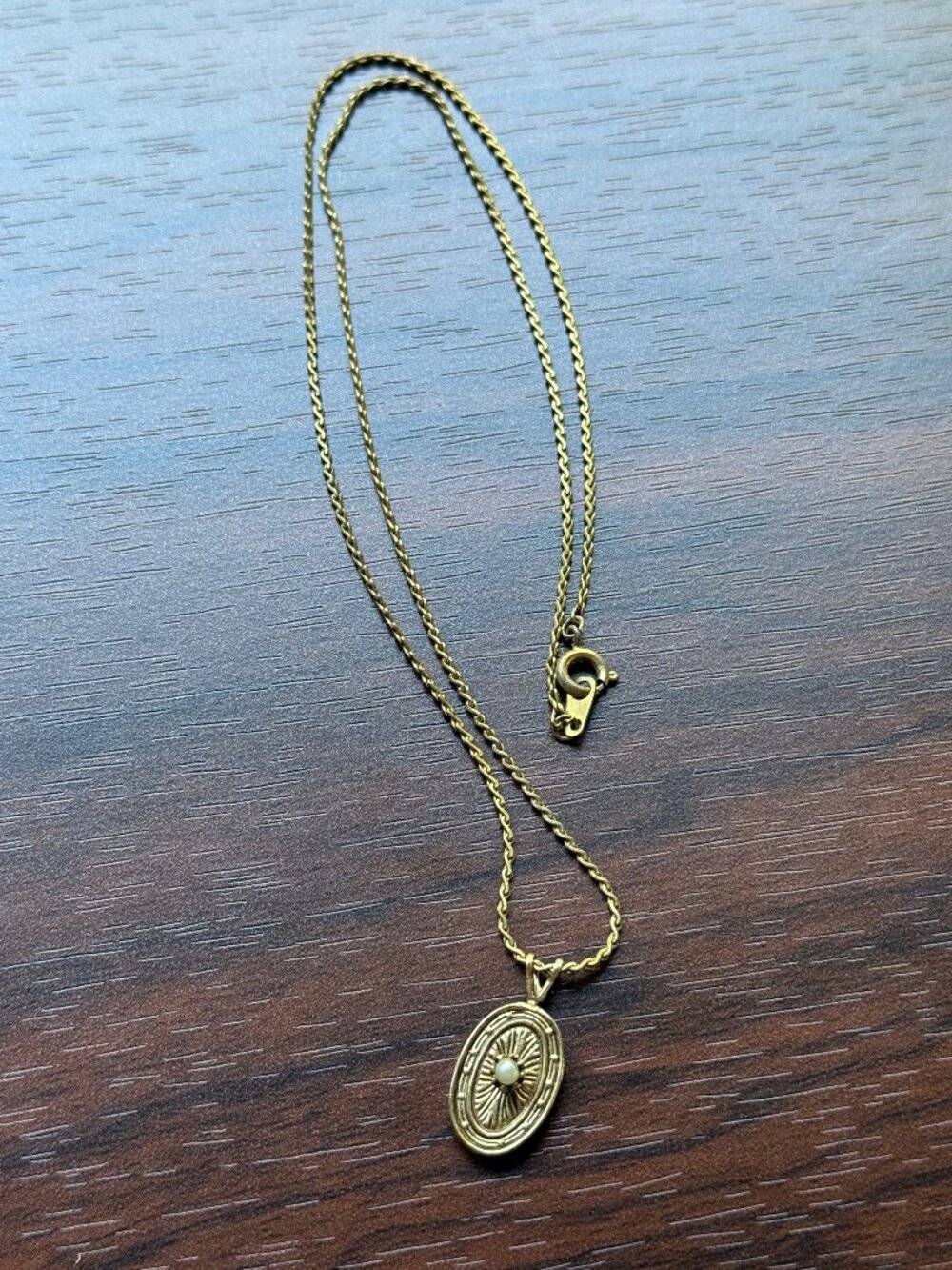 Vintage Art Deco Revival Faux Pearl Necklace - Picture 3 of 4